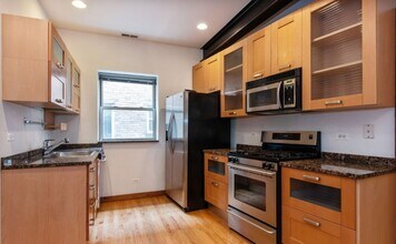 321 Custer Ave in Evanston, IL - Building Photo - Building Photo