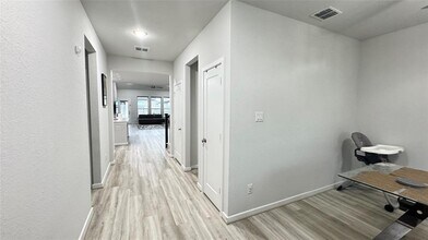9107 Brixham Dr in Cypress, TX - Building Photo - Building Photo