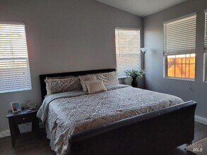 5083 Moss Creek Way in Fairfield, CA - Building Photo - Building Photo