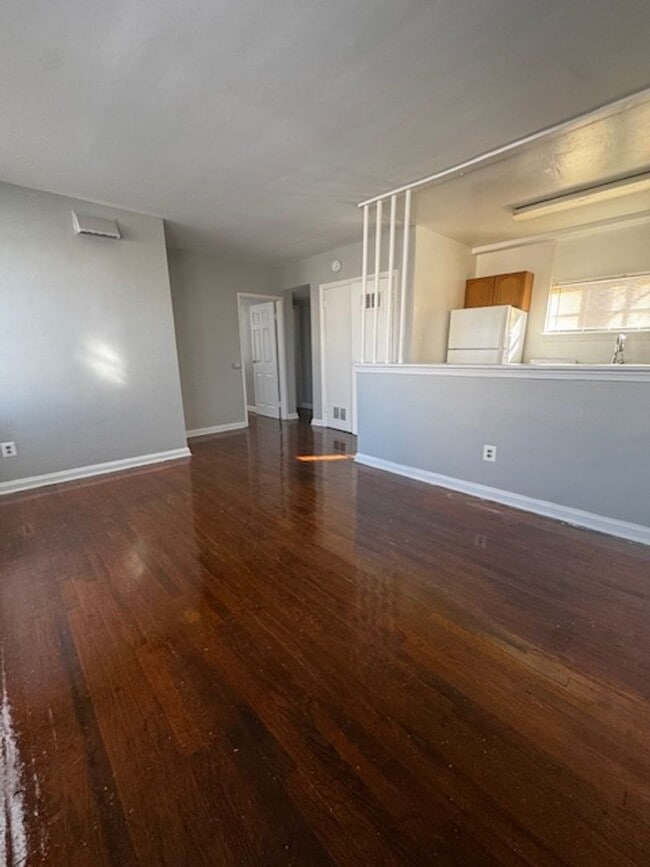 property at 1107 48th Pl NE