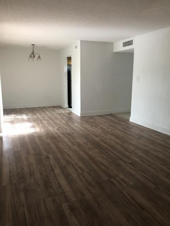 4773 S Texas Ave-Unit -A in Orlando, FL - Building Photo