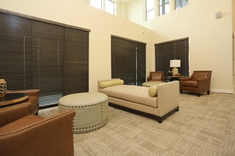 Columbia Renaissance Square in Fort Worth, TX - Foto de edificio - Interior Photo
