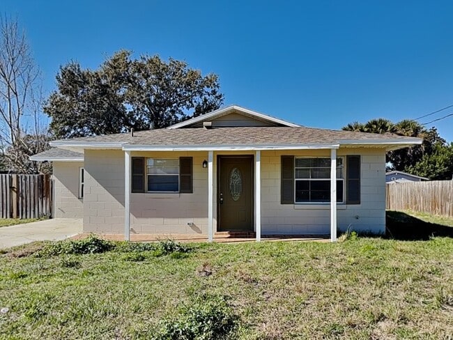 property at 465 Oak Dr