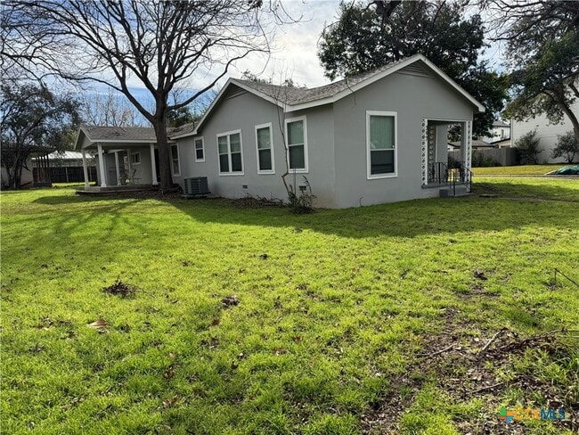 397 W Edgewater Terrace in New Braunfels, TX - Building Photo - Building Photo