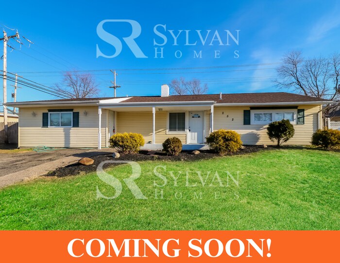 252 Blue Ridge Dr in Levittown, PA - Building Photo