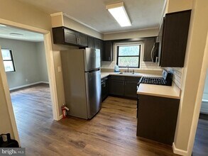 564 Grand Ave in Ewing Township, NJ - Building Photo - Building Photo