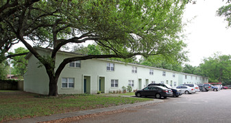 5820 Sanders Ave in Pensacola, FL - Building Photo