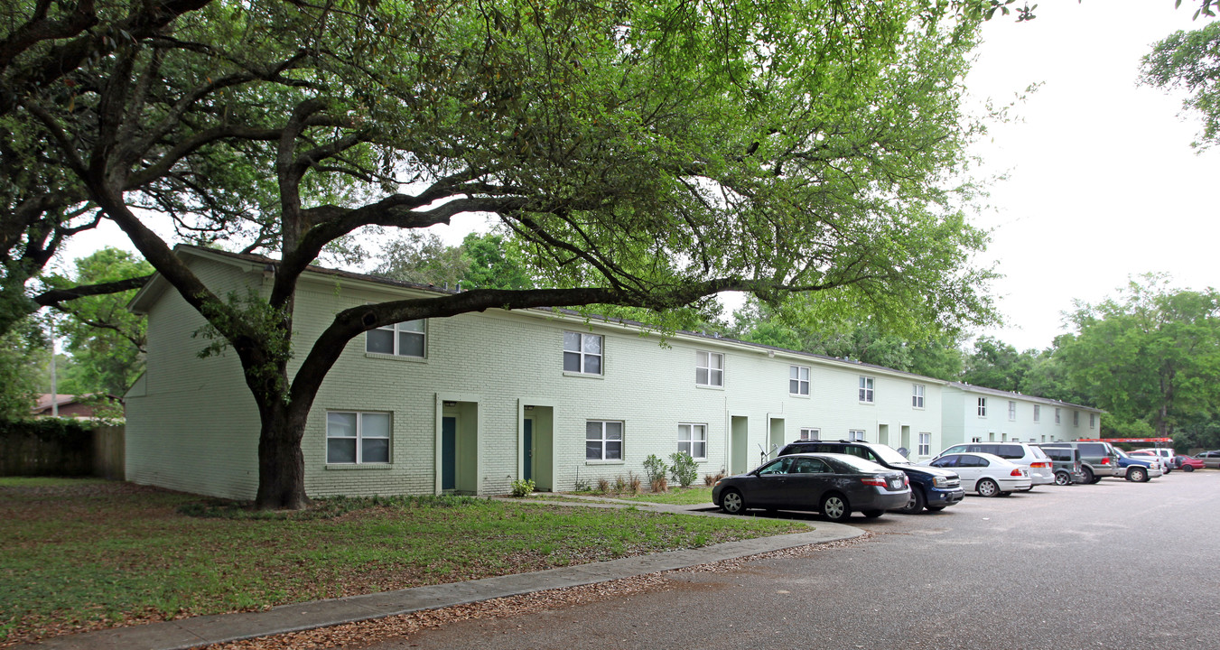 5820 Sanders Ave in Pensacola, FL - Building Photo