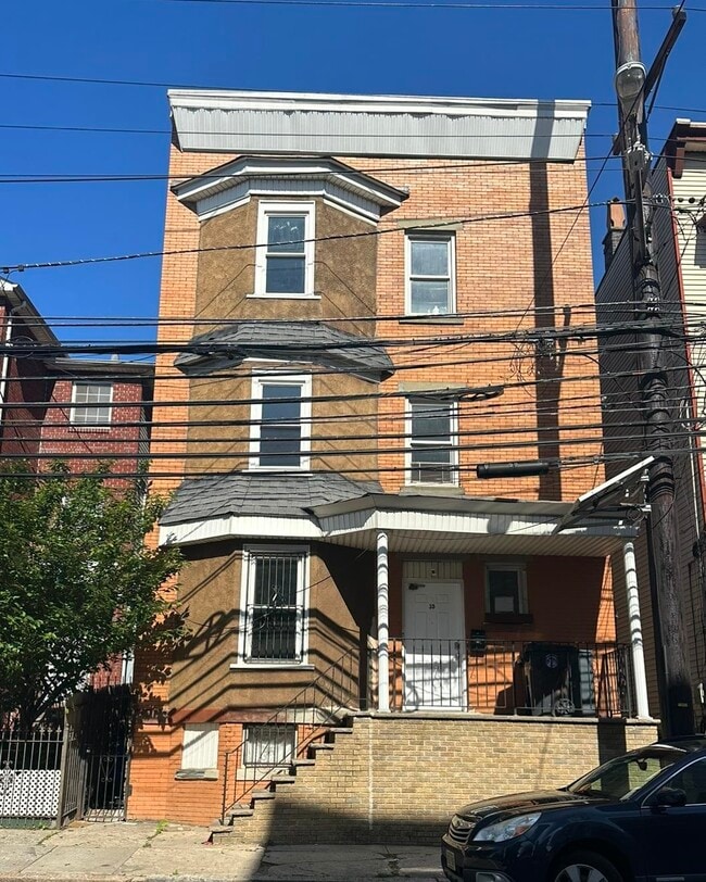 property at 35 Norfolk St