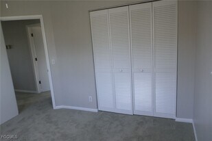 374 Connecticut St in Fort Myers Beach, FL - Building Photo