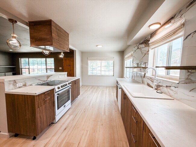property at 1359 36th St