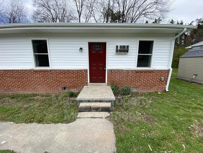 property at 114-116 Loch Lane Dr