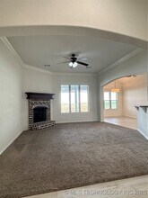 14083 S Lansing Ave in Glenpool, OK - Building Photo - Building Photo