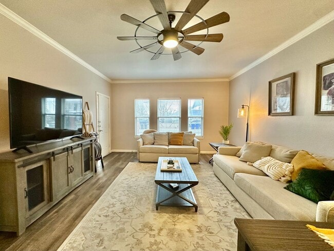 1401 Bagby Ave in Waco, TX - Building Photo - Building Photo