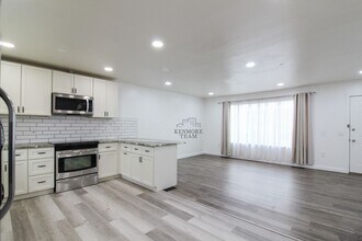 608 Torbett St in Richland, WA - Building Photo - Building Photo