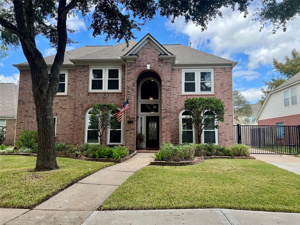 2370 Calypso Ln in League City, TX - Building Photo
