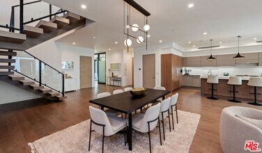 836 N Ogden Dr in Los Angeles, CA - Building Photo - Building Photo