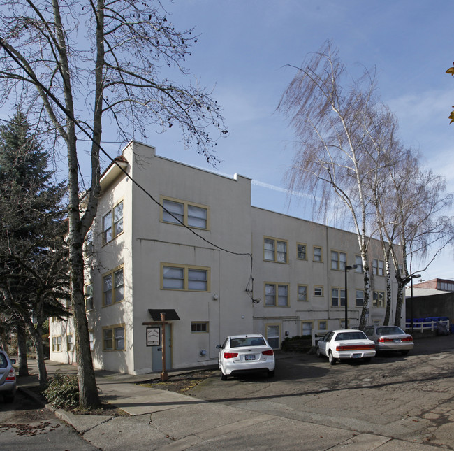 Rio Rita Apartments in Portland, OR - Foto de edificio - Building Photo