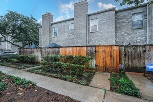 4001 Tanglewilde St in Houston, TX - Building Photo