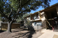 Woodland Ridge in San Antonio, TX - Building Photo - Building Photo