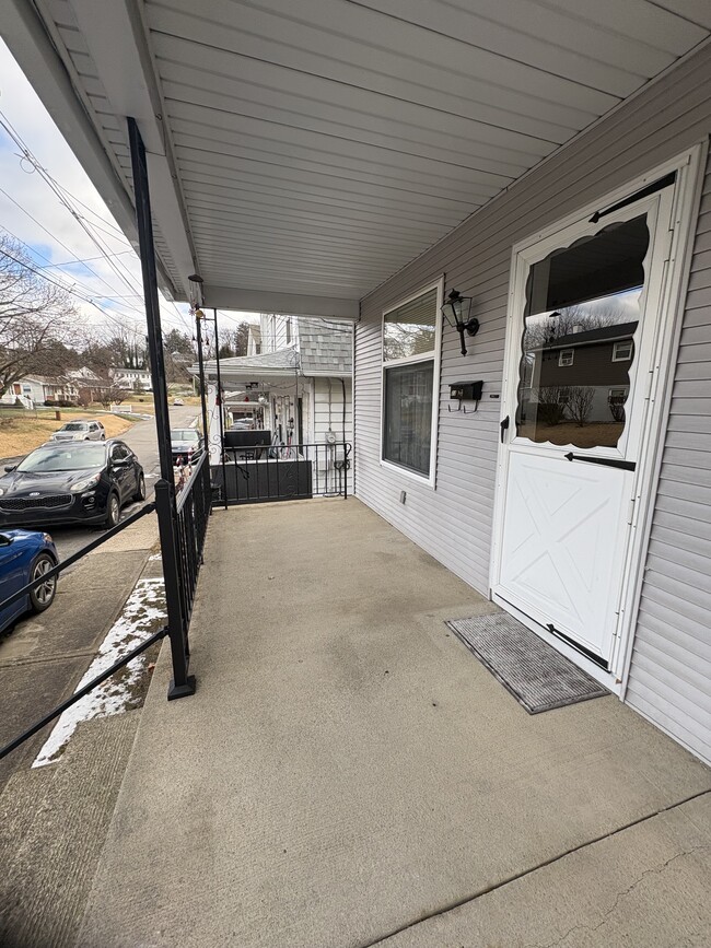 23 Saint David St in Wilkes-Barre, PA - Foto de edificio - Building Photo