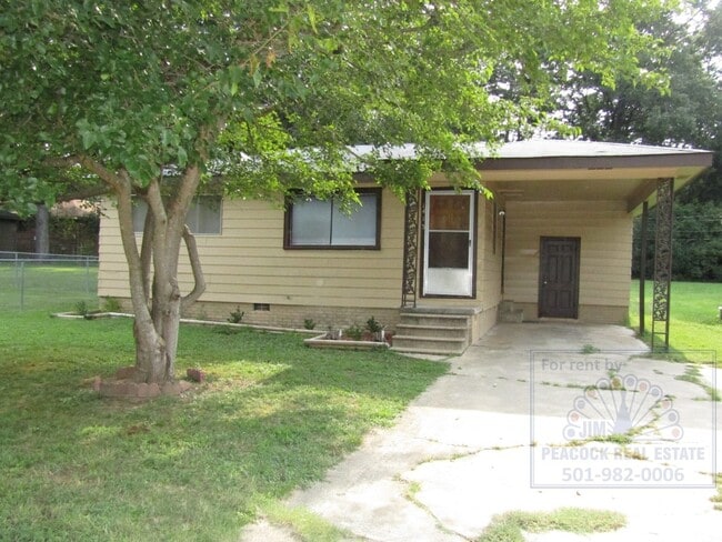 property at 1413 N Jeff Davis Ave
