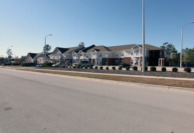 Edenbridge Apartments in Morehead City, NC - Building Photo - Building Photo