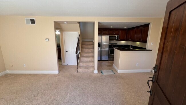 3965 Nobel Dr, Unit 3965 in San Diego, CA - Foto de edificio - Building Photo
