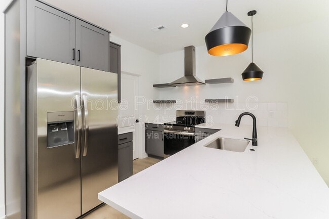 422 Sylvania Ave in Charlotte, NC - Building Photo - Building Photo