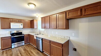 3112 Travis St in Greenville, TX - Building Photo - Building Photo