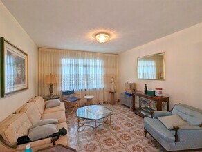 71 Pennsylvania Ave, Unit 1 in Somerville, MA - Building Photo - Building Photo