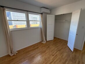 924 Electric Ave, Unit 924 in Los Angeles, CA - Building Photo - Building Photo