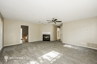 1801 Whispering Oaks St in Burleson, TX - Building Photo - Building Photo