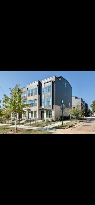 458 W Tremont Ave in Charlotte, NC - Building Photo