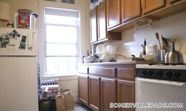 155 Summer St in Somerville, MA - Foto de edificio - Building Photo