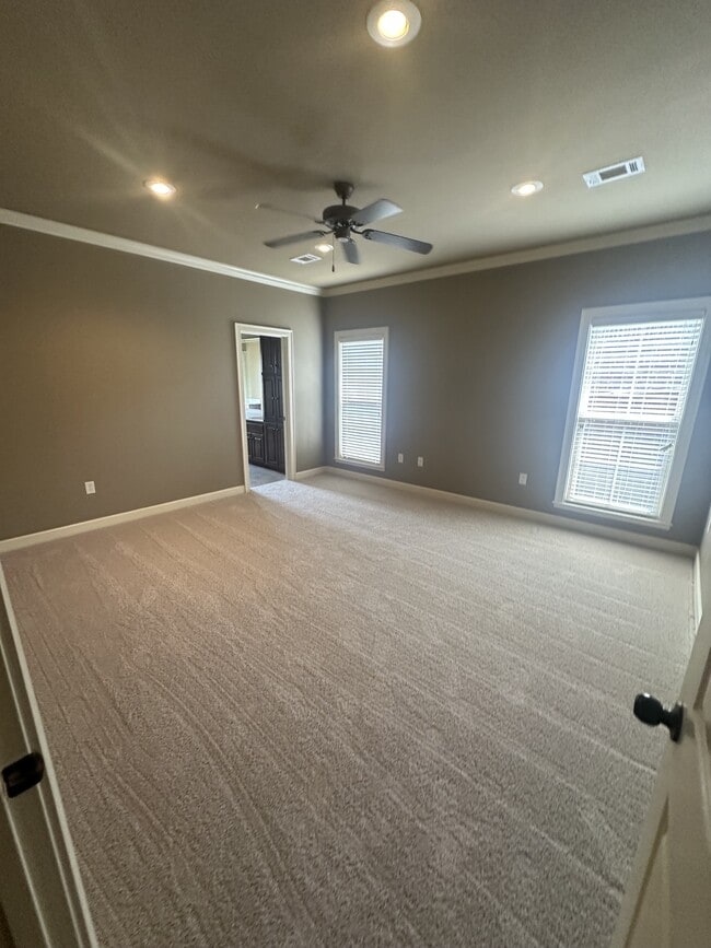 1300 Edge Valley Dr N in Conway, AR - Building Photo - Building Photo