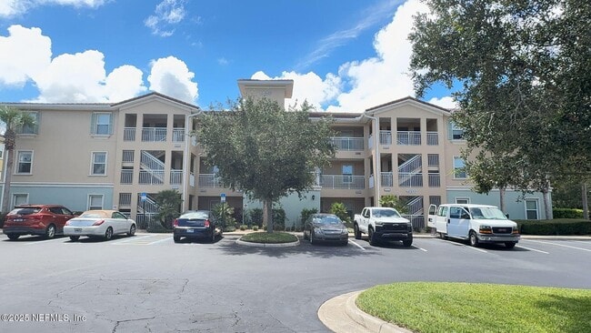property at 1400 Canopy Walk Ln