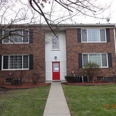 property at 25341 Shiawassee Cir
