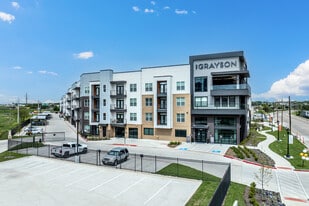 The Grayson on 4th in Fort Worth, TX - Building Photo
