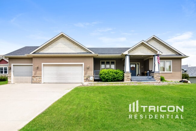 property at 633 Savanna Trail