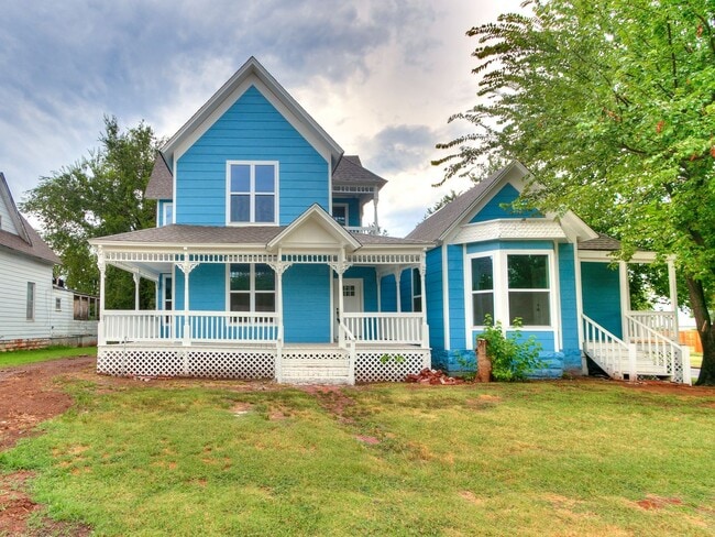 property at 503 E Springer Ave