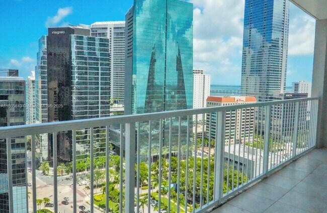 property at 1250 S Miami Ave