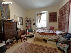 34 W 86th St in New York, NY - Building Photo