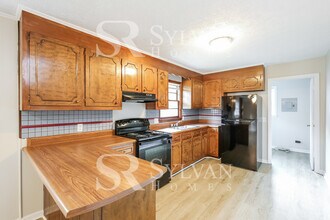 413 Boling Rd in Greenville, SC - Building Photo - Building Photo