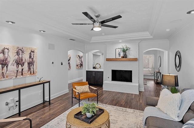 3330 Courtyard Pl in Farmers Branch, TX - Building Photo