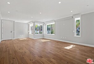 1283 Havenhurst Dr in West Hollywood, CA - Building Photo