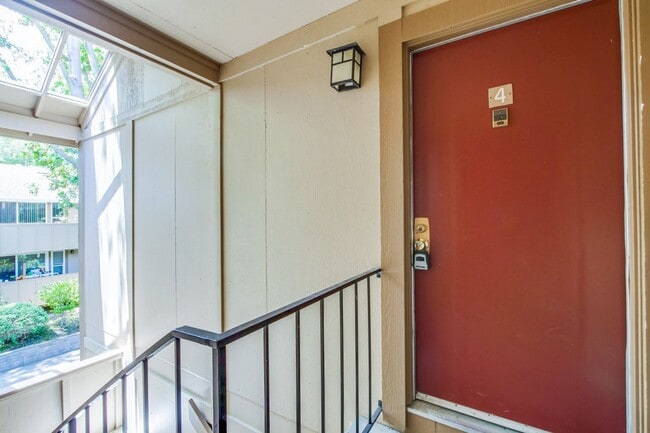 property at 2466 W Bayshore Rd
