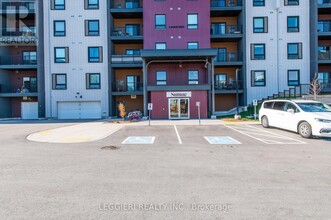 4-504 Spice Wy in Barrie, ON - Building Photo - Building Photo