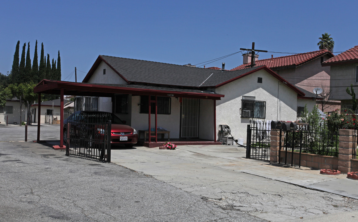 3541-3547 Cogswell Rd in El Monte, CA - Building Photo