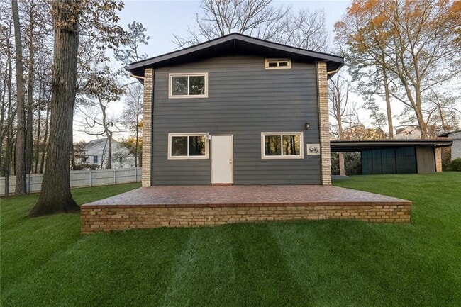 property at 1277 Goodwin Rd NE